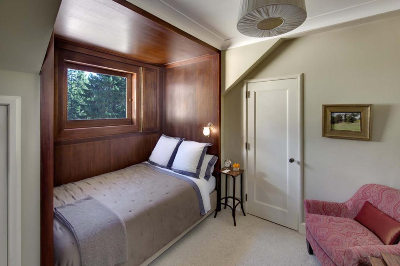 Wheatleigh Hotel Lenox Room photo